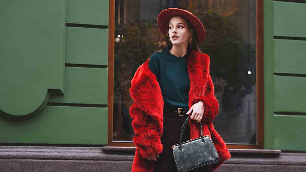 Стала известна цена самой дорогой шубы, приобретенной в России в 2024 году