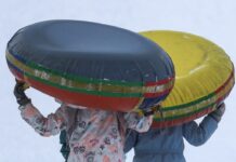 Безопасное катание на тюбинге: важные уроки и рекомендации eddc4300-806e-462d-9d44-fdf408e9a57e-67cc21d5