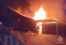 Пожарные Свердловской области успешно справились с возгораниями за сутки 2e236f7a-3eaf-49c1-871a-52057abd5143-67f63b6e