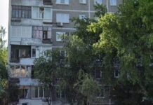 Необычное происшествие на балконе екатеринбургской многоэтажки 53eb4f6d-22e9-4263-a43f-431ed087ff6e-67f3a220