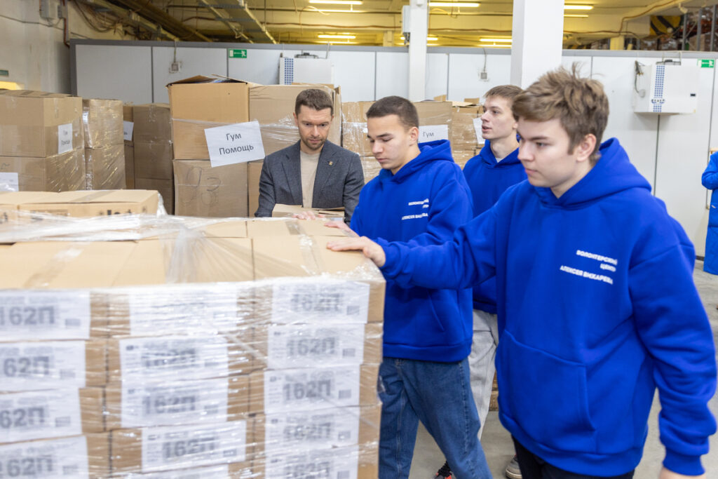 Алексей Вихарев поддерживает военнослужащих и их семьи