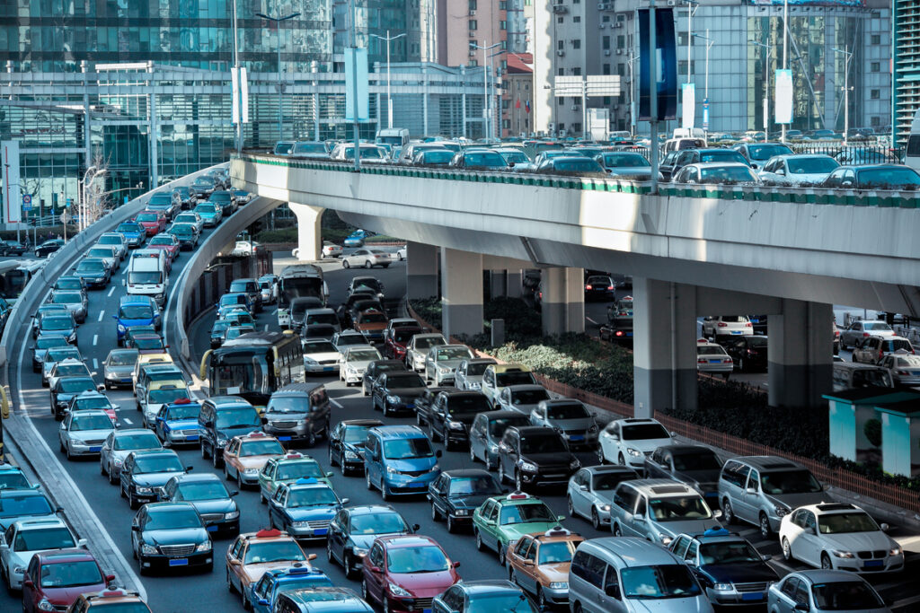 automobile congestion in the morning rush hour - stanural автомобильная пробка в городе