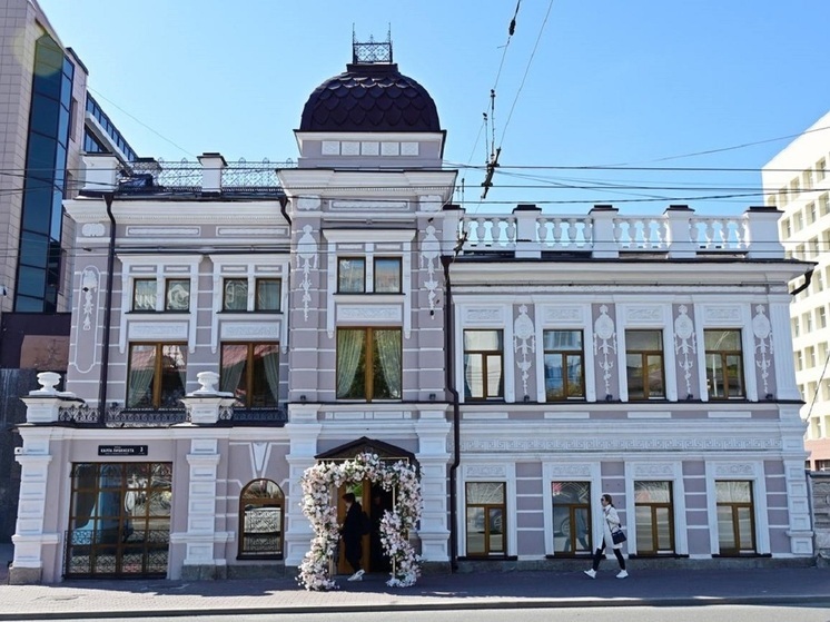 440 новых семей появились в Свердловской области в День всех влюбленных