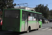 Дорожный конфликт в Екатеринбурге завершился вмешательством полиции dorozhnyj konflikt v ekaterinburge zavershilsya vmeshatelstvom policzii-stanural-ru-174074030500-0