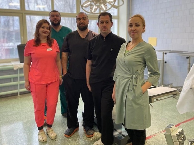 Свердловские врачи удалили у пациентки опухоль весом 15 килограммов