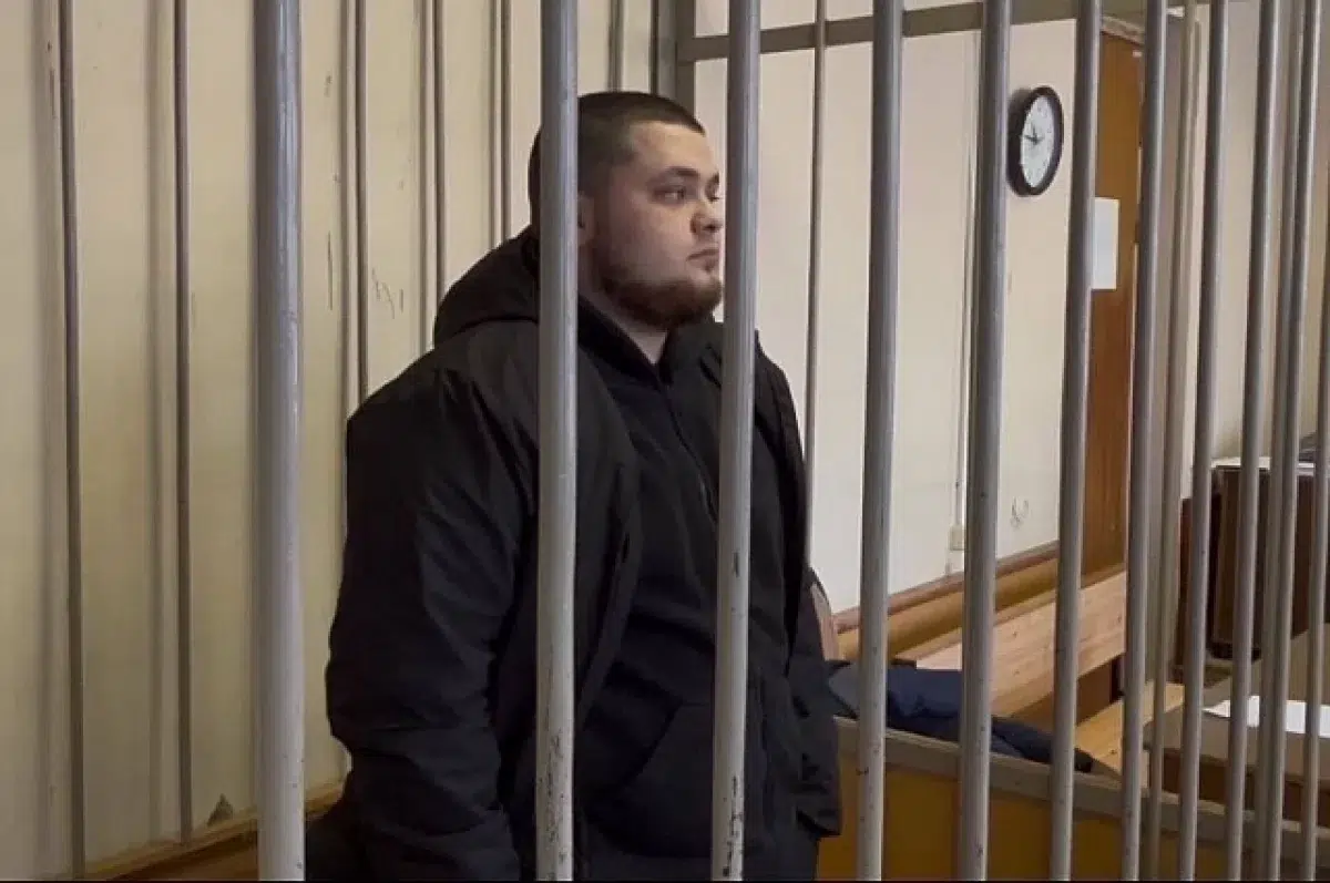 19-летний житель Урала заключён под стражу за преступления против подростков-0