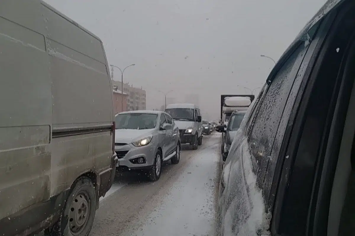 Активные меры по обеспечению безопасности на дорогах Урала-0