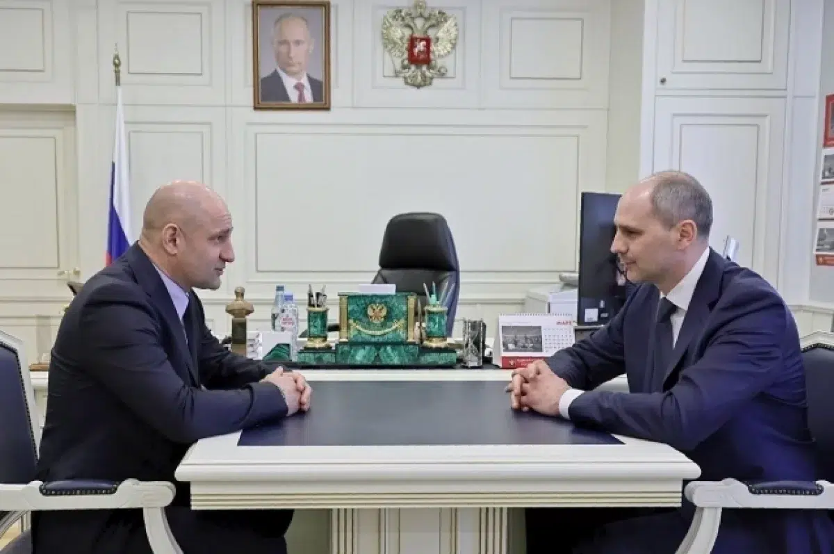 Артём Жога и Денис Паслер объединяют усилия для процветания Свердловской области-0