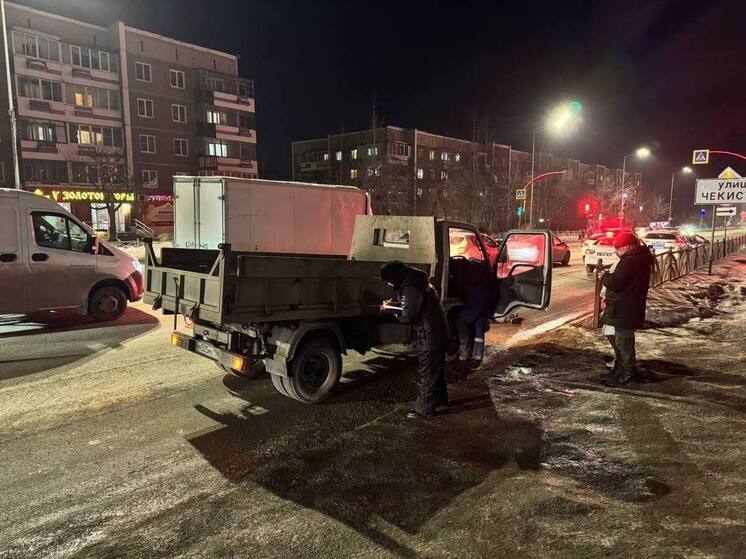 В Первоуральске грузовик насмерть сбил пешехода