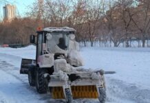 Дорожные службы Свердловской области активно борются с последствиями снегопада dorozhnye sluzhby sverdlovskoj oblasti aktivno boryutsya s posledstviyami snegopada-stanural-ru-174160375900-0
