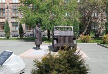 ekaterinburg vosstanavlivaet pamyatniki uralmashzavoda i geroev vojny-stanural-ru-174273693300-0