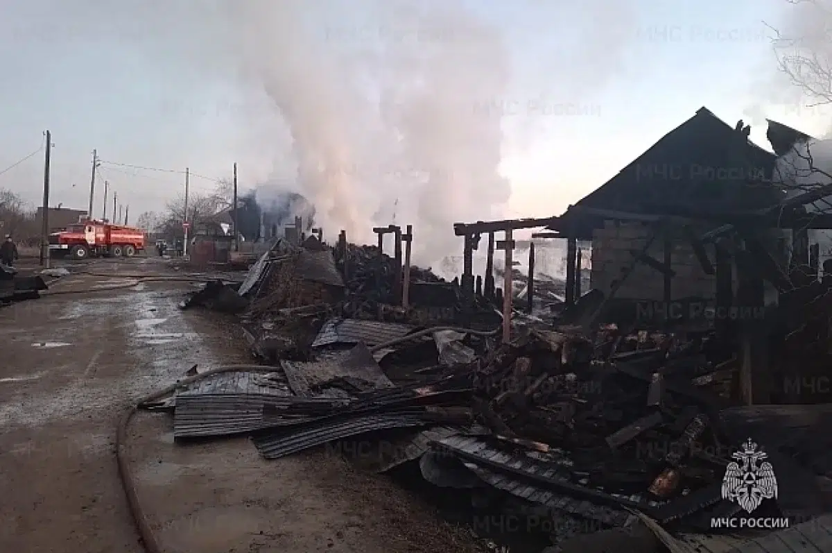 ГУ МЧС Свердловской области ликвидировал 25 пожаров за сутки в Екатеринбурге и других городах-0