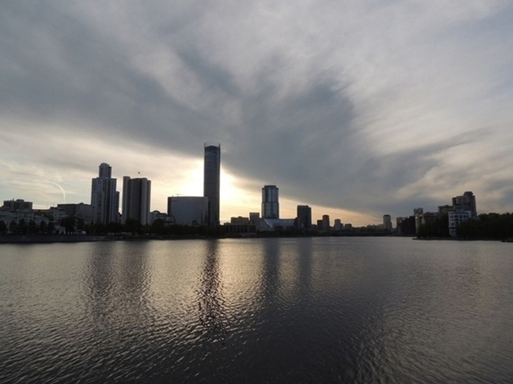 В Екатеринбурге накрыли склад с контрафактными вейпами и электронными сигаретами