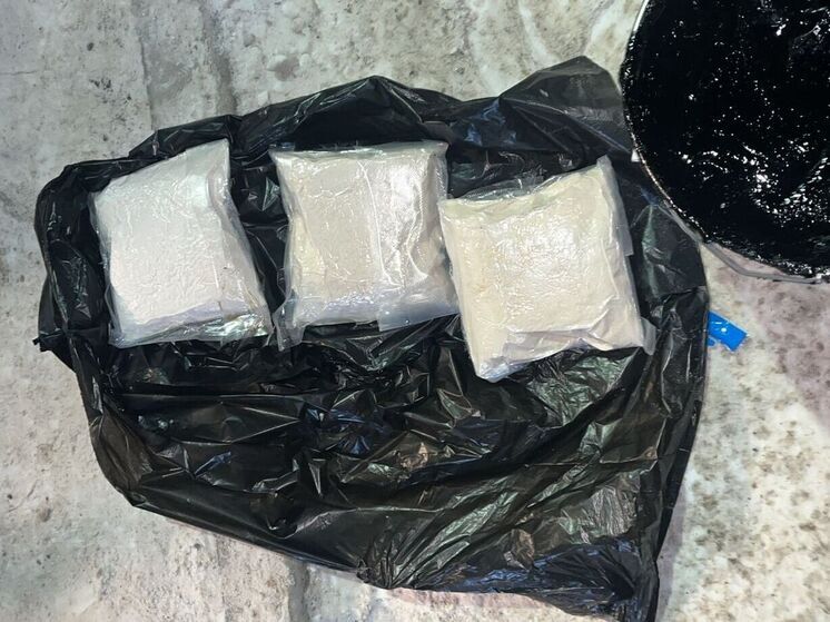 Нарколабораторию с 81 килограммом наркотиков нашли в свердловском селе