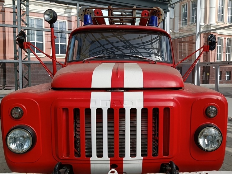 Двухэтажный жилой дом горел в поселке Буланаш