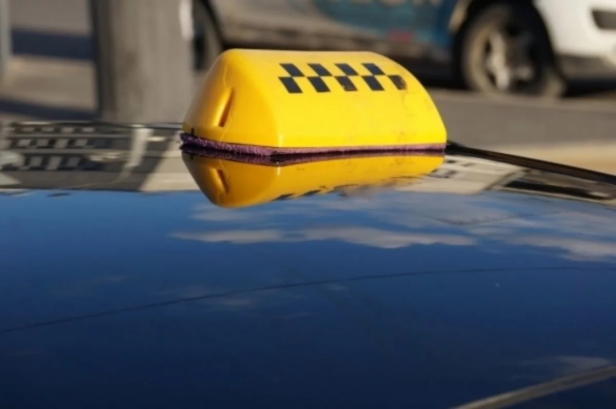 Праздничная атмосфера Екатеринбурга: как горожане готовятся к 8 Марта-0