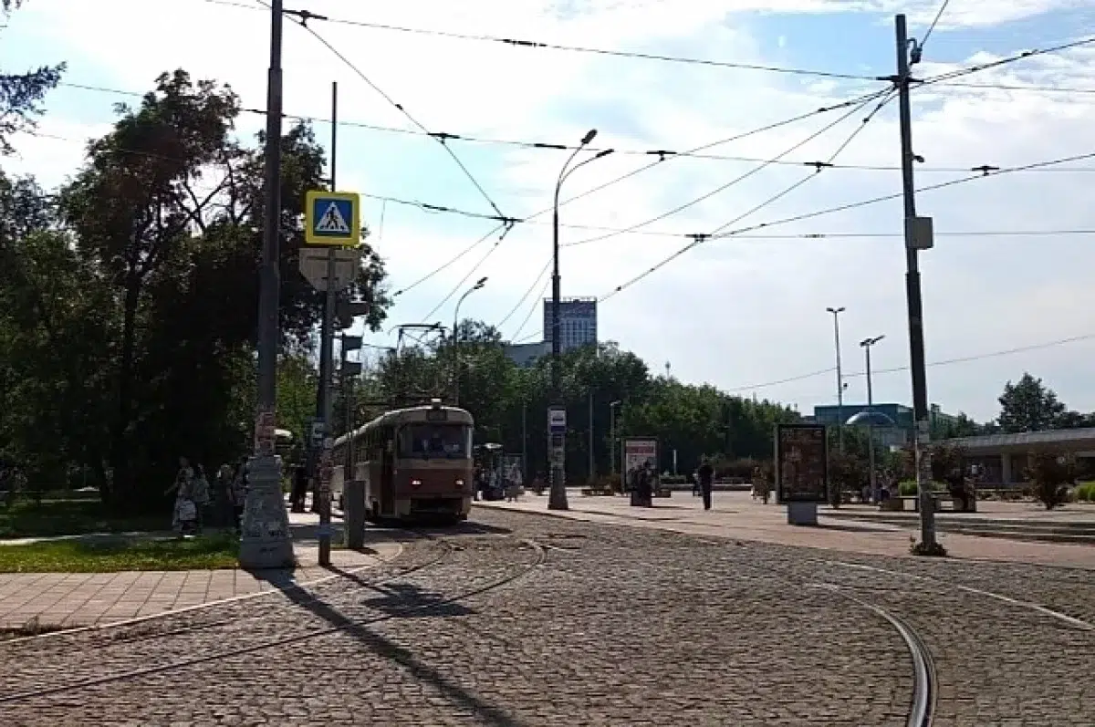 Пять километров трамвайных путей обновят в Екатеринбурге-0