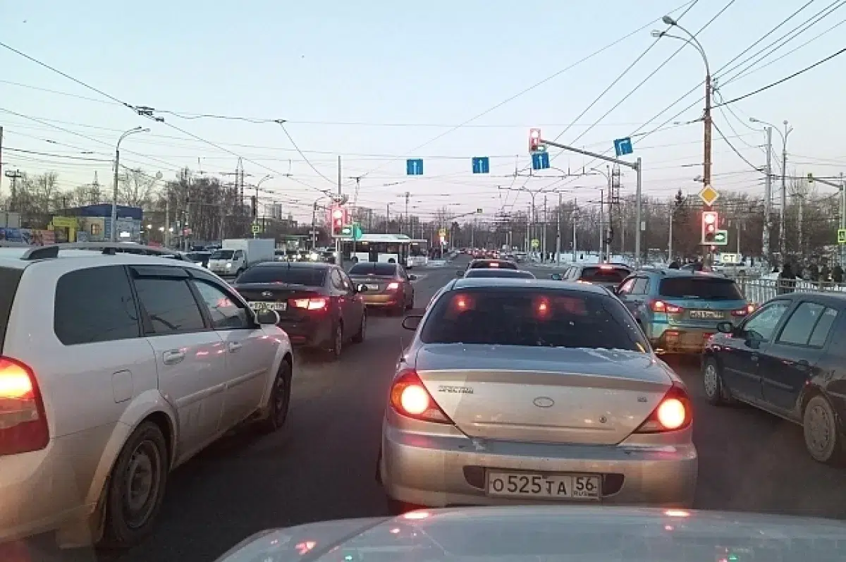 Самые аварийные улицы Екатеринбурга: где водителям стоит быть внимательнее-0