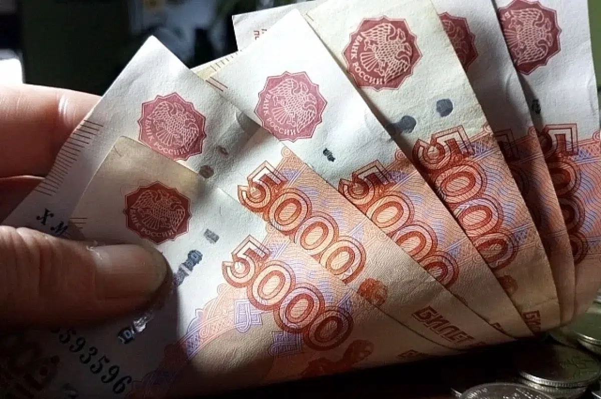 Свердловская область увеличила выплаты участникам СВО до 2,9 млн рублей от Министерства обороны-0