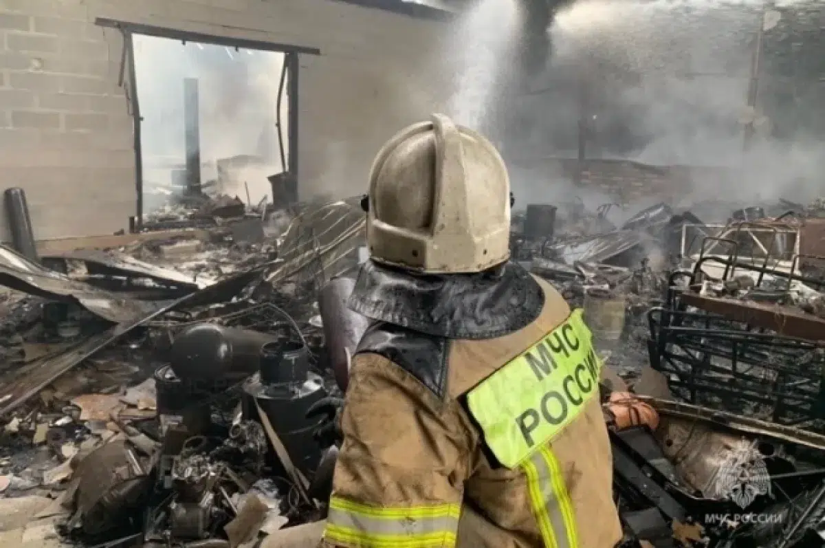 Свердловские спасатели ликвидировали 15 возгораний за сутки в регионе-0