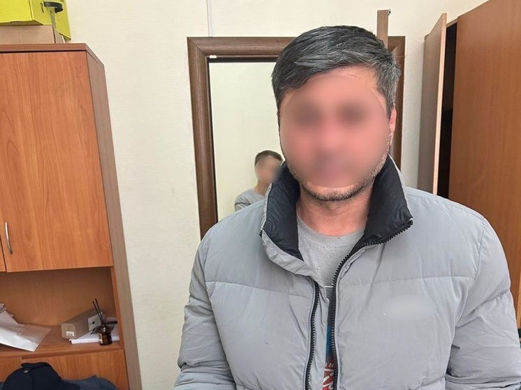 В Екатеринбурге задержали иностранца за непристойную переписку с девочкой