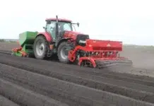 Денис Паслер и МинАПК Свердловской области проводят обновление техники и кадров denis pasler i minapk sverdlovskoj oblasti provodyat obnovlenie tehniki i kadrov-stanural-ru-174555813000-0