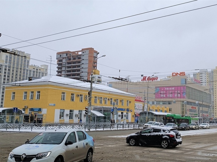 Около Южного автовокзала в Екатеринбурге сносят торговые павильоны