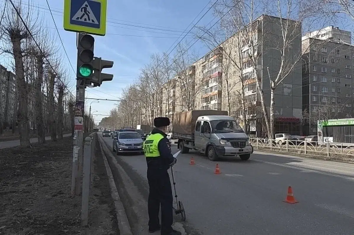 Оперативное реагирование ГИБДД Екатеринбурга на ДТП с Hyundai Creta и юным пешеходом-0