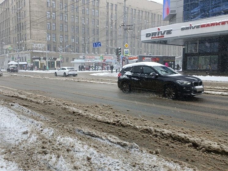 189 единиц техники чистили свердловские дороги после снегопада