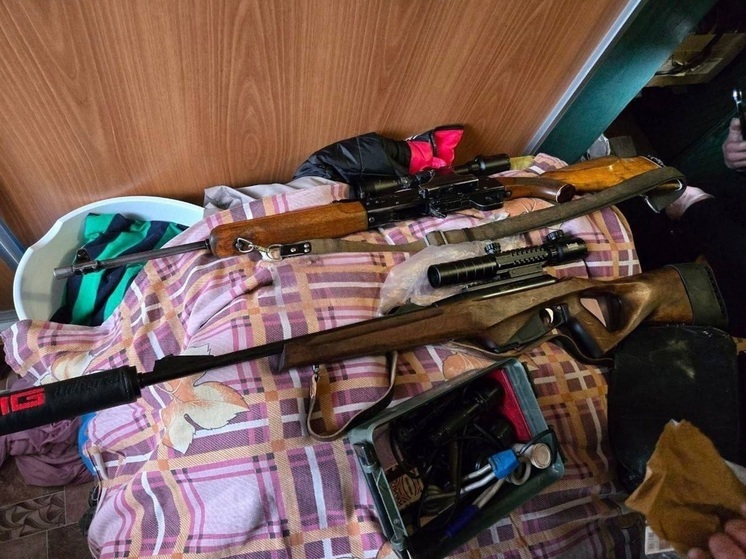 Оружие и боеприпасы изъяли у курганского пенсионера