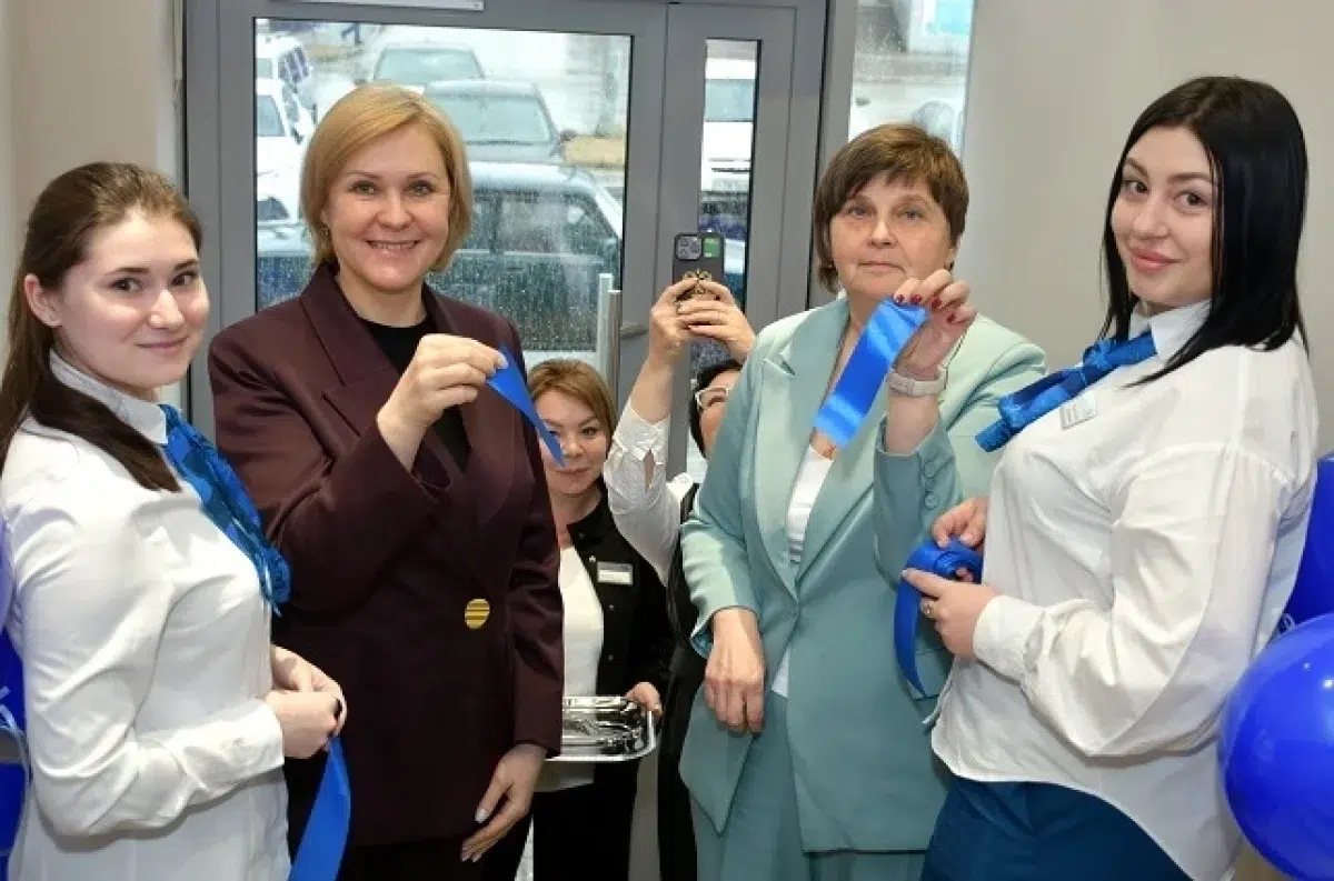 ВТБ и Валентина Жильцова представляют новый офис в центре Красноуфимска-0