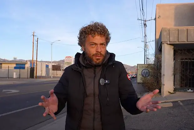 (внесен Минюстом в реестр иноагентов)