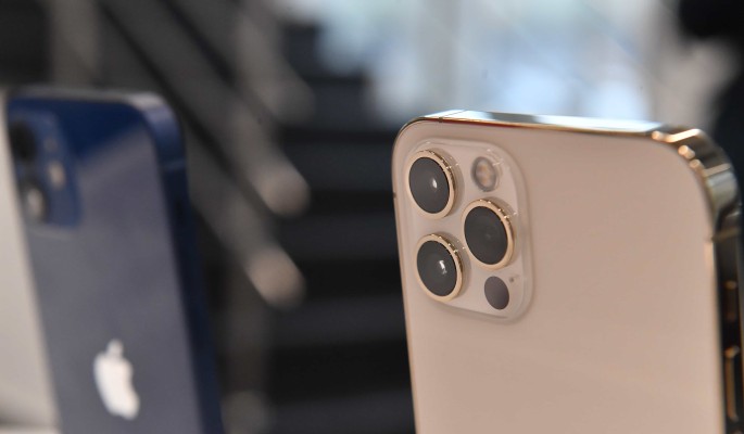 Новый айфон появится в продаже и в России