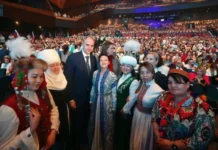 Денис Паслер и гости Международного женского форума в Екатеринбурге обсудили развитие denis pasler igosti mezhdunarodnogo zhenskogo foruma vekaterinburge obsudili razvitie-stanural-ru-174860124200-0