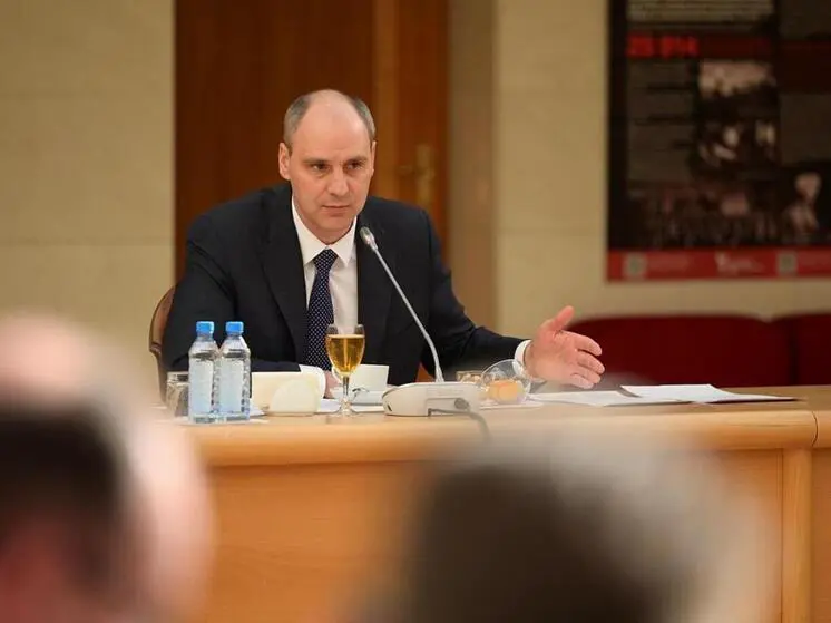 Денис Паслер рассказал, как заработал первые деньги, разгружая вагоны