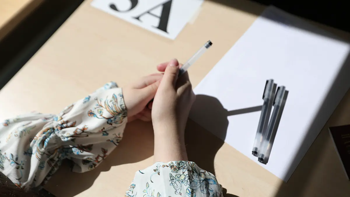 Школа в Москве вернет классическую рассадку на ЕГЭ после жалобы на круглый стол