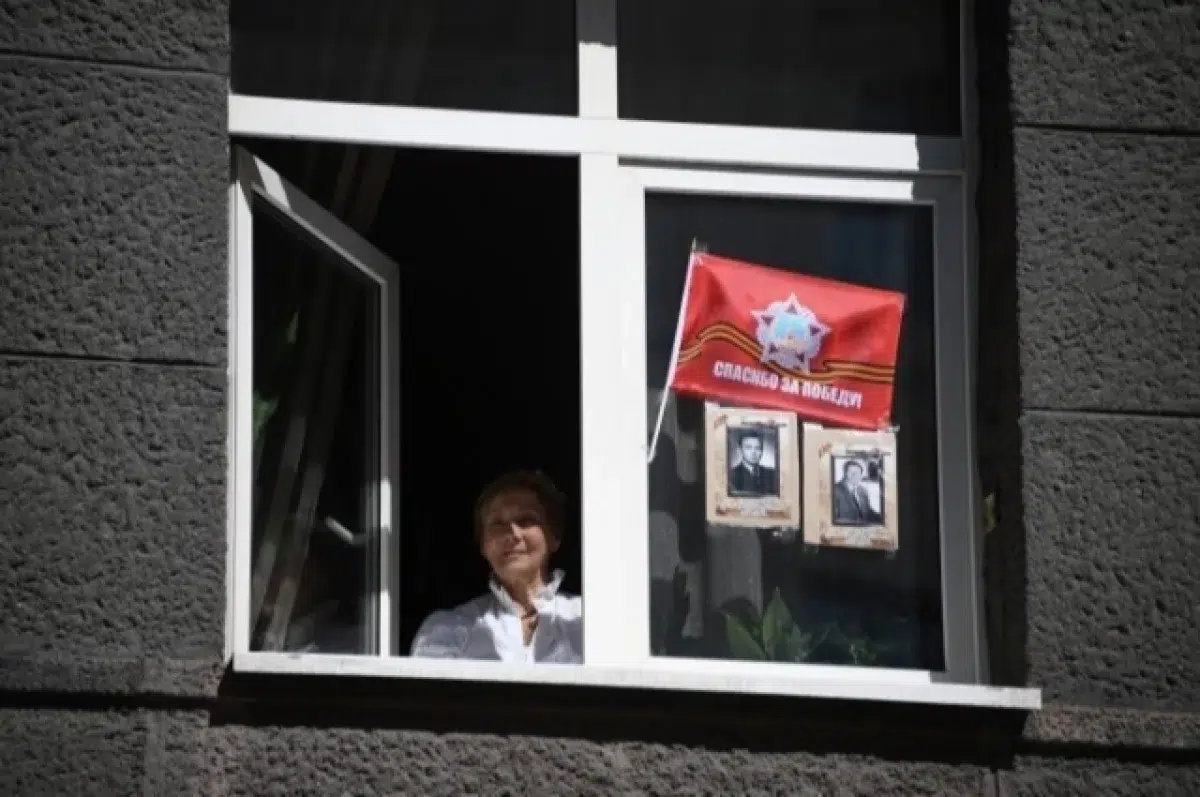 Екатеринбург и Нижний Тагил активно участвуют в Бессмертном полку к 9 Мая-0