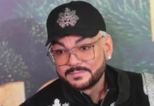 Филипп Киркоров проходит лечение после ожога с поддержкой Хайдарова filipp kirkorov prohodit lechenie posle ozhoga s podderzhkoj hajdarova-stanural-ru-174801527900-0