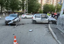 ГАИ Екатеринбурга расследует ДТП на перекрёстке Белинского и Саввы Белых gai ekaterinburga rassleduet dtp na perekryostke belinskogo i savvy belyh-stanural-ru-174821936200-0