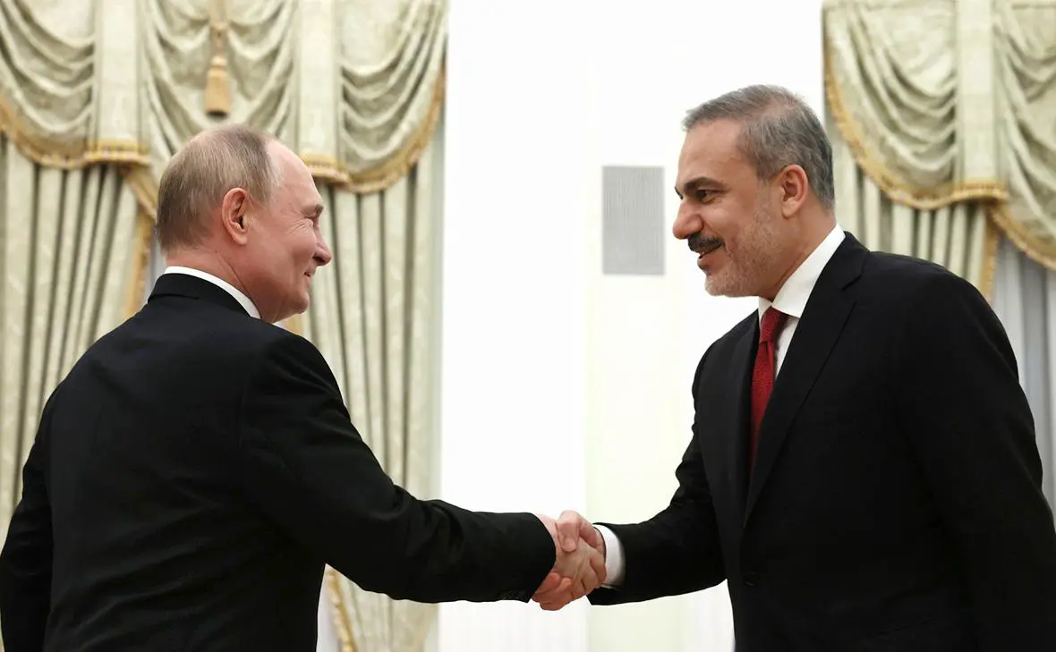 Владимир Путин и Хакан Фидан (Администрация Президента России)