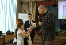 Класс гимназии №108 Екатеринбурга назван в честь Владимира Жоги klass gimnazii 108 ekaterinburga nazvan v chest vladimira zhogi-stanural-ru-174729077500-0