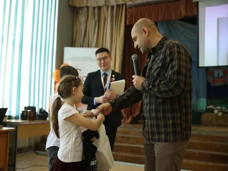 Школьный класс в честь сына полпреда в УрФО появился в Екатеринбурге