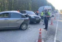 На трассе Екатеринбург – Шадринск произошло крупное ДТП, движение координирует ГИБДД na trasse ekaterinburg shadrinsk proizoshlo krupnoe dtp dvizhenie koordiniruet gibdd-stanural-ru-174852773400-0