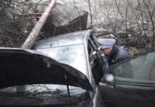 На трассе под Екатеринбургом произошла авария с автомобилем Форд Фокус na trasse pod ekaterinburgom proizoshla avariya s avtomobilem ford fokus-stanural-ru-174617903000-0