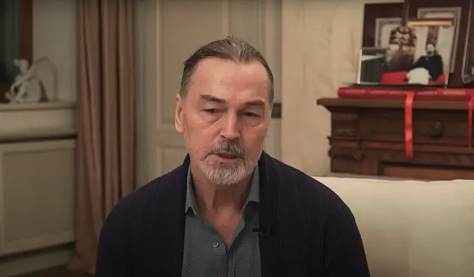 Мать внебрачного сына Сафронова заявила а о срыве судебного заседания: Настроены агрессивно