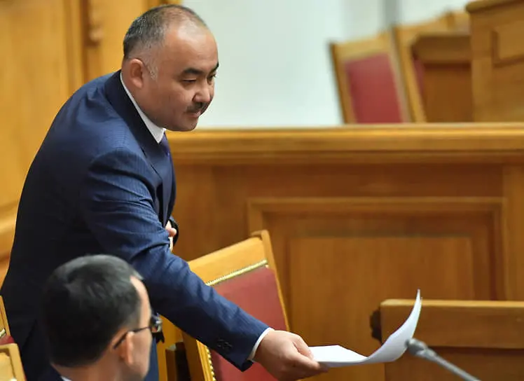 Спикер киргизского парламента Нурланбек Шакиев