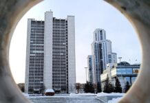 Павел Креков и Свердловская область начинают новый этап ярких проектов pavel krekov i sverdlovskaya oblast nachinayut novyj etap yarkih proektov-stanural-ru-174693038600-0