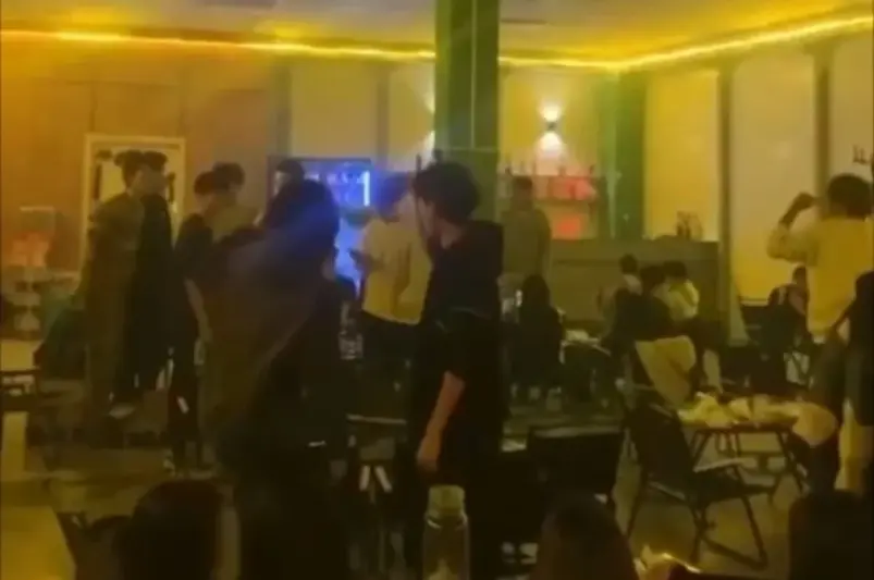 Подпольный бар с казино для китайцев обнаружили во Владивостоке Telegram-канал (18+) "Город В"