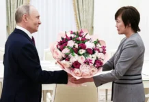 Путин и Акиэ Абэ обсуждают закулисные переговоры о саке и планы Синдзо Абэ putin i akie abe obsuzhdayut zakulisnye peregovory o sake i plany sindzo abe-stanural-ru-174854273500-0