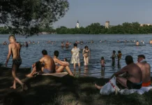 Роспотребнадзор открыл семь пляжей в Москве для безопасного отдыха rospotrebnadzor otkryl sem plyazhej v moskve dlya bezopasnogo otdyha-stanural-ru-174861499300-0